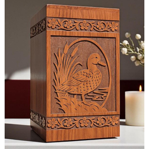 Urne funéraire en bois personnalisée avec message gravé, design par AYAANS - Product Image 5