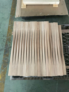 Columnas, Pilares, Balaustres y Peldaños de Madera de Roble Rojo de Alta Calidad de Fábrica EFS Vietnam, para Cualquier Escalera - Product Image 5