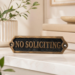 Letrero de Puerta Personalizado de Latón Grabado a Mano, Placa Metálica de Alta Calidad para Decoración de Pared con Dirección de Casa - Product Image 2