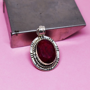 Wholesale Natural Red <b>Ruby</b> Pendant 925 Sterling Silver Handmade Red Gemstone Pendant Vintage Elegant Jewelry Gift for Women - Product Image 3