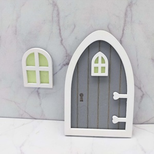 Mini ensemble de jouets de meubles en bois pour porte et fenêtre pour maison de poupée, accessoire de bricolage, à partir de 14 ans - Product Image 1