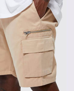 Pantalones cortos de entrenamiento ligeros para hombre, ropa deportiva transpirable de secado rápido, bolsillos, logotipo personalizado, talla estadounidense, antiarrugas - Product Image 2