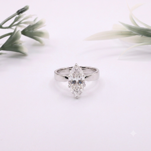Anillo Solitario Clásico con Diamante Cultivado en Laboratorio, Banda Cónica de Oro Blanco, Regalo de Compromiso, Boda o Aniversario para Mujer - Product Image 1