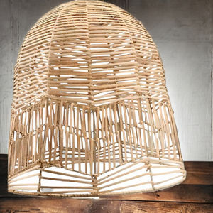 โคมไฟหวายสานรูปซิกแซกแบบเป็นมิตรกับสิ่งแวดล้อม - Product Image 1