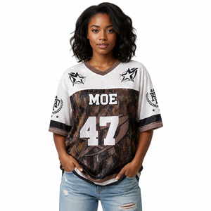 Camiseta de Fútbol Americano Personalizada con Camuflaje, Cuello en V, Malla Transpirable, Color Marrón, Sublimación, ODM, Estilo Urbano para Hombre - Product Image 1