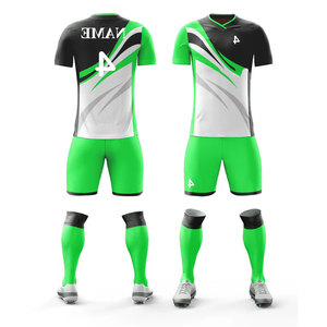 Maillot de sport personnalisé à sublimation uniforme, haute qualité, manches courtes, avec short, uniforme de football, uniforme de soccer - Product Image 6