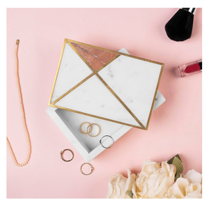 Elegante Caja de Almacenamiento de Mármol para Regalo con Diseño de Líneas de Latón, Caja de Joyería Cuadrada de Mármol Blanco - Product Image 1