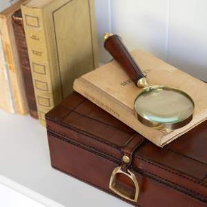 Lupa de Mano Profesional de Latón con Lente de Alta Claridad para Leer Libros, Periódicos, Mapas, Joyas, Monedas, Manualidades e Inspecciones - Product Image 6