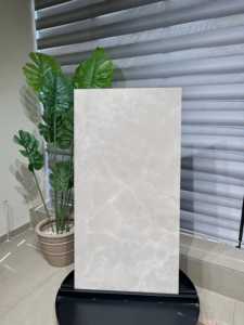 กระเบื้องพอร์ซเลน Favolosa Oyster Shade รุ่นพรีเมียม สีขาวลายออนิกซ์ ขนาด 600x600 มม. ป้องกันการลื่น ทนกรด ต้านเชื้อแบคทีเรีย มีจำหน่าย - Product Image 2