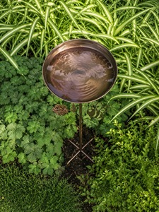Meilleur Bain d'oiseaux en cuivre pour un jardin élégant et respectueux des oiseaux, avec support en cuivre, fait main, traditionnel, respectueux de la nature - Product Image 6