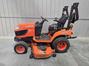 Tractor Cortacésped Compacto de Alto Rendimiento B2320, 25HP, Diésel, 4WD, Motor de Transmisión por Engranajes, Equipo Utilitario para Granja y Jardín, Bomba de Baja Presión - Product Image 2