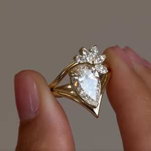 Anillo de Compromiso y Boda con Diamante Cultivado en Laboratorio, Corte Ovalado, Certificado por IGI, 3.50 Quilates, Oro Amarillo de 14k, Joyería de Lujo Global Gems, Regalo para Fiestas - Product Image 5