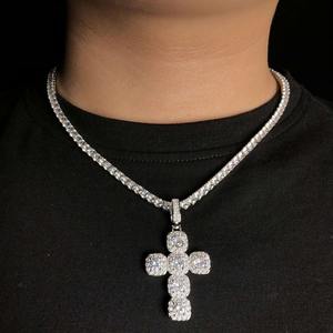 Pendentif Croix Populaire en Vente Directe, Pendentif Homme Rétro Hip-hop Entièrement Sertie de Micro-Diamants et de Zircons - Product Image 1
