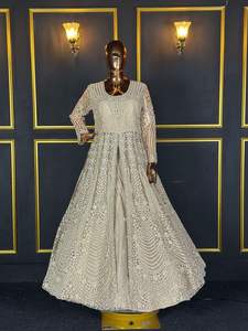 Último diseño de red Lehenga Choli bordado trabajo pesado completo LX corte frontal brillante Jarkan piedras para ropa de novia fiesta de invierno - Product Image 3