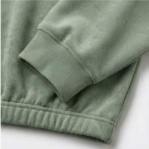 Sweat-shirt à capuche court pour femme, léger, à manches longues, coupe décontractée, pour la gym, le shopping, les voyages, le travail, les tenues - Product Image 6