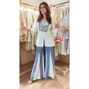 Conjunto de Top y Pantalón de Fiesta para Mujer con Bordado y Espejo Real - Product Image 2