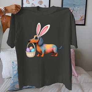 T-shirt pour femme en coton 100% tricoté avec imprimé décontracté Teckel et panier de Pâques, coupe confortable - Product Image 2