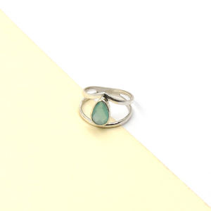 Anillo de Calcedonia Aqua Hecho a Mano – Anillo con Gema de Calcedonia en Forma de Pera, Corte Checker, Acabado Mate Plateado, Anillos Azules Estilo Boho - Product Image 5