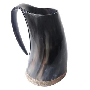 Verre à bière artisanal en corne de buffle naturelle style Viking, vente en gros - Product Image 3