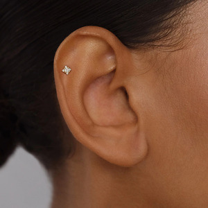 Zisma 14K Gold Princess Lab Grown Diamond Labret Internal Threaded Flat <b>Back</b> Round Diamond Halo Piercing Stud Manufacturer - Product Image 2