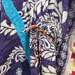 Caftán vintage de algodón Kantha para mujer, hecho a mano, estilo bohemio, para estar en casa o la playa. - Product Image 4