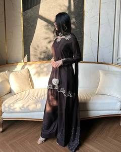 Salwar Kameez de crepé natural con bordado elaborado, traje étnico de lujo para fiestas, elegante atuendo festivo para bodas para mujeres. - Product Image 5