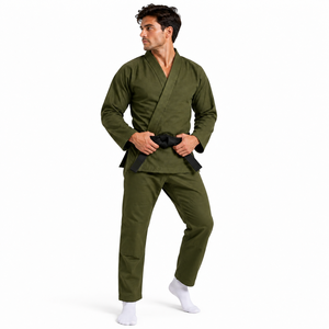 Traje de artes marciales BJJ premium, diseñado con tela duradera, sensación ligera y construcción segura para el rendimiento diario. - Product Image 6