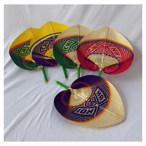 Abanico de mano de bambú premium de Vietnam, ligero, con varillas de bambú y pliegues de papel, para regalos de ceremonia y promoción de marca. - Product Image 1