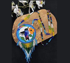 Ensemble collier et boucles d'oreilles en perles décoratives, doté d'un artisanat complexe pour des looks ethniques et contemporains. - Product Image 2