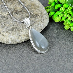 NIKHIL GEMS Élégant Pendentif Vintage Ovale Pierre de Lune en Argent Sterling 925 Fait Main, Bijou en Pierre Précieuse, Cadeau, avec Expertise de Tiers - Product Image 6