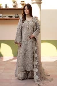 Elegante Salwar Kameez Azul Marino Bordado, Vestido de Novia Tradicional Indio/Pakistaní, Estilo Holgado y Largo hasta el Suelo para Mujer - Product Image 4