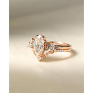 Anillo de Compromiso/Boda IGI de Oro Amarillo de 14k, Cultivado en Laboratorio, Estilo Vintage, Hecho a Mano, con Diamante de Corte Marquesa, Unisex, Perfecto - Product Image 2