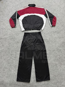 Conjunto Deportivo para Hombre con Pantalones y Chaqueta Elásticos, 100% Poliéster, Logotipo Bordado, Estilo Vintage - Product Image 6