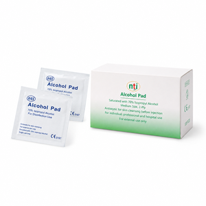 Toallita con Alcohol para Preparación del Sitio de Inyección, 75% Etanol, No Irritante, Estéril de Un Solo Uso, Suministro Hospitalario - Product Image 1