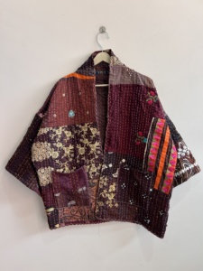 Veste kimono courte matelassée Kantha faite à la main pour femmes, style bohème - Product Image 2