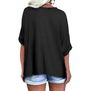 T-shirt décontracté pour femme, noir, col en V, coupe ample, épaules tombantes, manches courtes, couleur unie, tissé respirant - Product Image 2