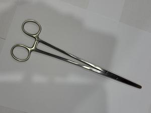 Pinzas Quirúrgicas Kelly de Acero Inoxidable con Punta Recta Extra Larga y Dientes Pequeños, Producto de Moda de Dentavex - Product Image 2