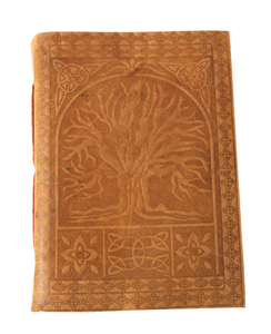 Carnet personnalisable en cuir de buffle souple, couverture faite à la main en papier recyclé, motif arbre en relief - Product Image 1