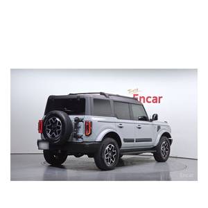 Ford Bronco 2.7 Outer Banks Diciembre 2023 8,798 km Caja de Cambios Automática Asientos de Cuero con Cámara Trasera Volante a la Izquierda - Product Image 2