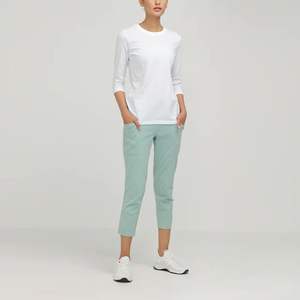 Proveedor mayorista de camisetas deportivas personalizadas para mujer, de alta calidad, ecológicas, transpirables, de secado rápido, manga larga y corte ajustado. - Product Image 4