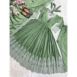 Ensemble robe et pantalon Anarkali pour femmes avec Dupatta pour les fêtes - Product Image 6