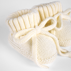 Chaussettes pour nouveau-nés de style minimaliste, 100% coton, couleur unie, décontractées, respirantes, épaisseur standard, tricotées, chaussons d'hiver pour bébé - Product Image 4