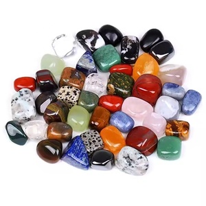 Venta al por mayor mezcla de piedras de cristal Cristales minerales curativos rocas piedras preciosas hogar decorativo meditación cuarzo piedras de cuarzo - Product Image 1