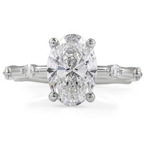 Anillo de Compromiso Vintage Estilo Bambú con Diamante Ovalado de 2 Quilates, Anillo Solitario Apilable de Oro Blanco de 14K de Alta Calidad con Piedras Redondas Decorativas - Product Image 2