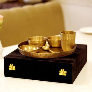 Service de table en bronze gravé traditionnel, 6 pièces, design classique artisanal, écologique, réutilisable, léger et durable - Product Image 4