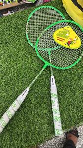 Ensemble de raquettes de badminton légères vertes avec cadre en acier, poignée en PU et sac de transport pour l'entraînement amateur et junior - Product Image 3