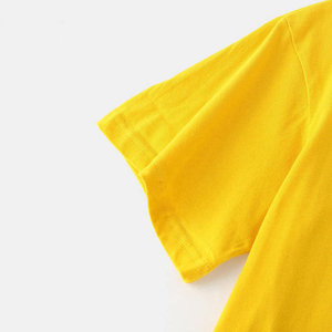 เสื้อยืดสีเหลืองสำหรับผู้ชาย ผ้าคอตตอนผสม แขนสั้น คอกลม เสื้อยืดเปล่า รับสกรีนโลโก้ เสื้อผ้าลำลองแนวสตรีท - Product Image 4