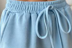 ชุดฮู้ดดี้โอเวอร์ไซส์สำหรับผู้หญิง ONETEN APPARELS รุ่นฤดูหนาว สีลาเวนเดอร์ ผ้าฟลีซ ระบายอากาศได้ดี ชุดลำลองสปอร์ตแวร์ 3 ชิ้น กางเกงขาสั้นทรงสกินนี่ - Product Image 5