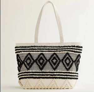 Pintura India Hecha a Mano de Resina de Lujo, Ecológica y Pintada a Mano para Decoración de Bodas y Regalos HANNAN HANDICRAFT HH-01234 - Product Image 3