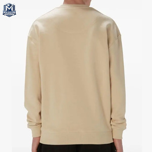 เสื้อสเวตเชิ้ตคอกลมทรงโอเวอร์ไซส์ ผ้าคอตตอนผสม แขนยาว ผลิตจากผ้าคอตตอนและโพลีเอสเตอร์ สำหรับผู้ชาย - Product Image 4